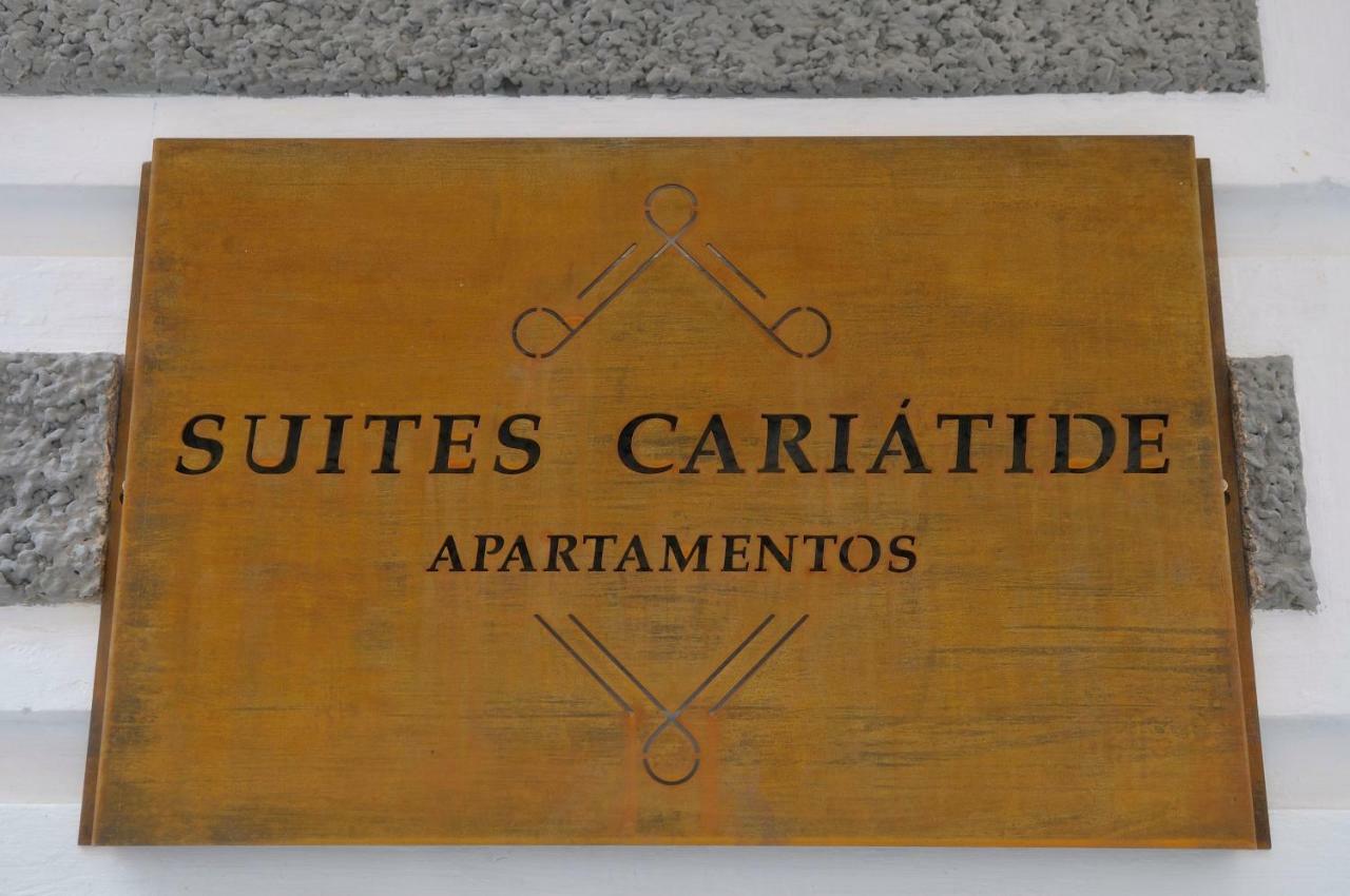 Apartamentos Suites Cariátide Plasencia Luaran gambar